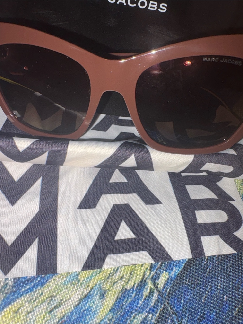 NWOTS Marc Jacobs Oversized LOGO Brown Frame Sunglasses with Dark Lenses